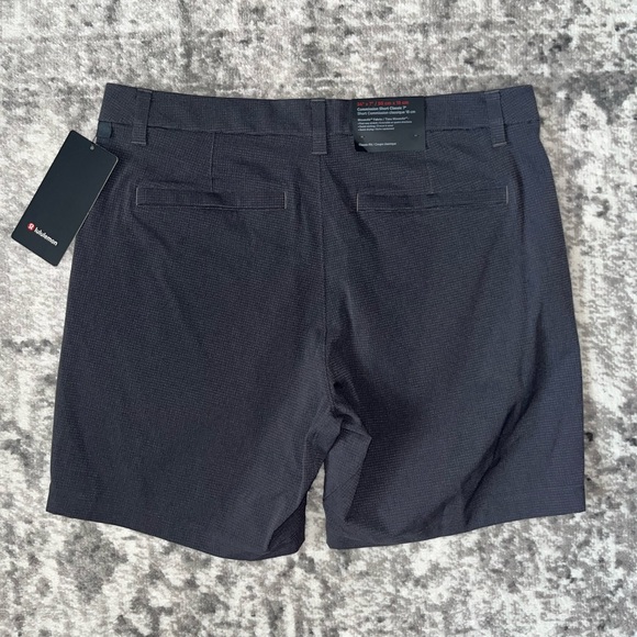 Lululemon Commission Classic-Fit Short 7" *Ventlight - Picture 2 of 10